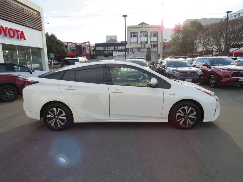 2018 Toyota Prius Hybrid S 1.8, photo 3