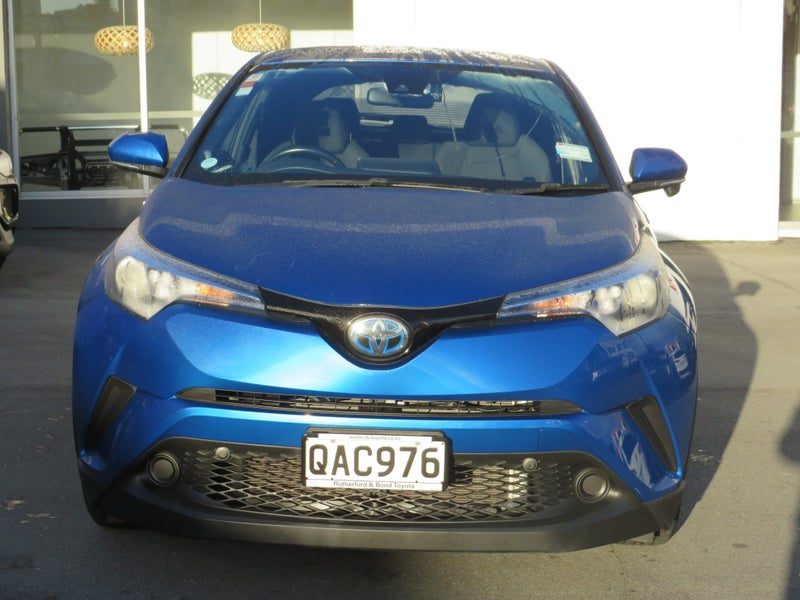 2017 Toyota C-HR Hybrid, photo 2