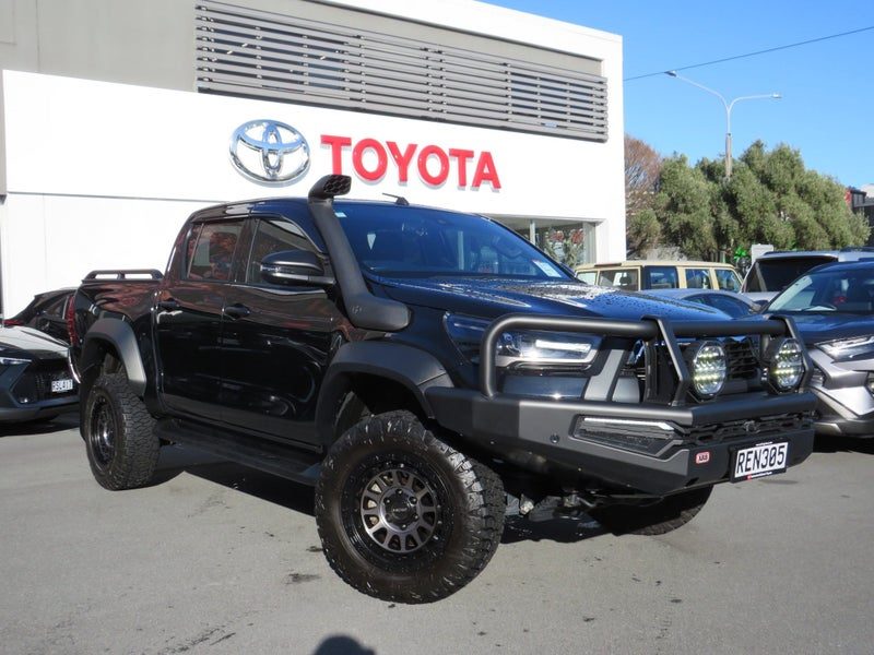 2025 Toyota Hilux SR 5 Cruiser