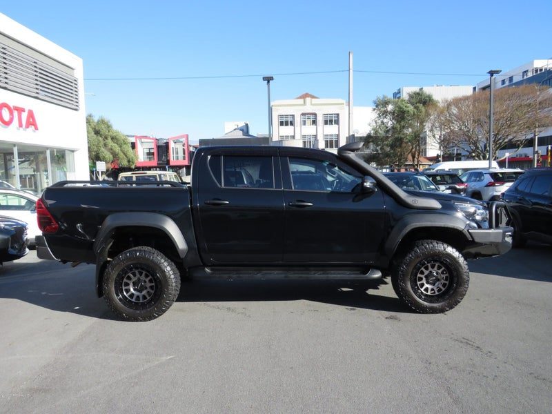 2025 Toyota Hilux SR 5 Cruiser, photo 3