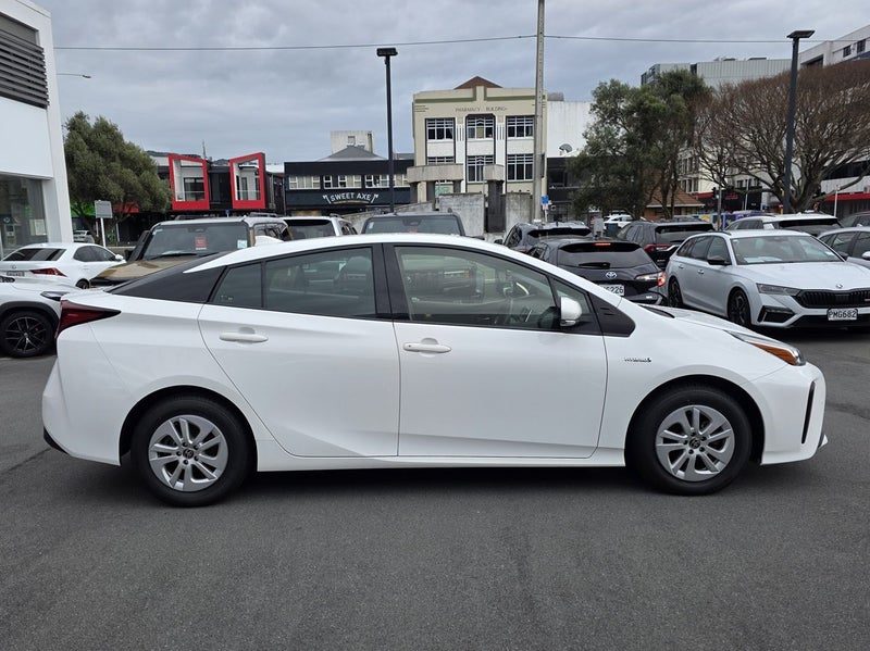 2019 Toyota Prius, photo 3