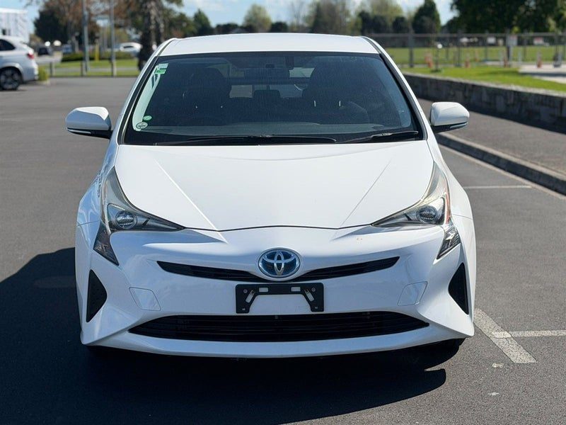 2016 Toyota Prius HYBRID !! ON SPECIAL !!, photo 3