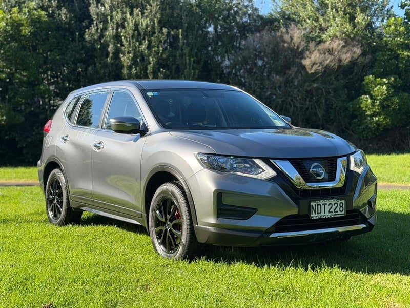 2020 Nissan X-Trail ST, photo 2