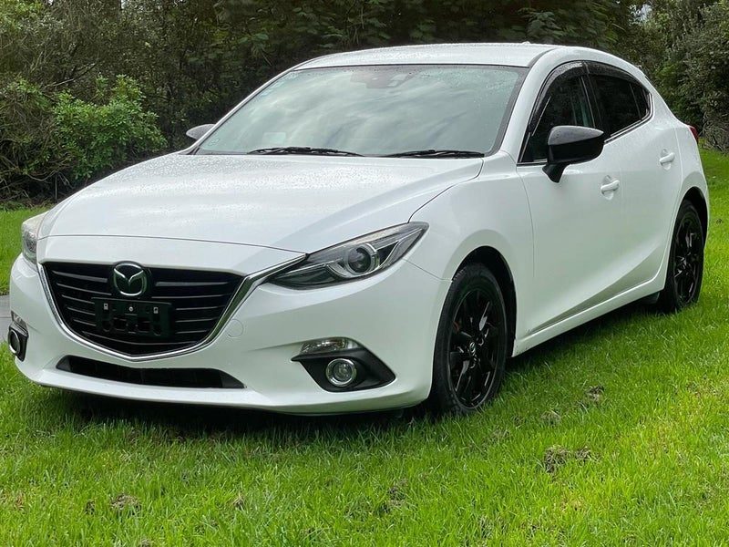 2015 Mazda Axela