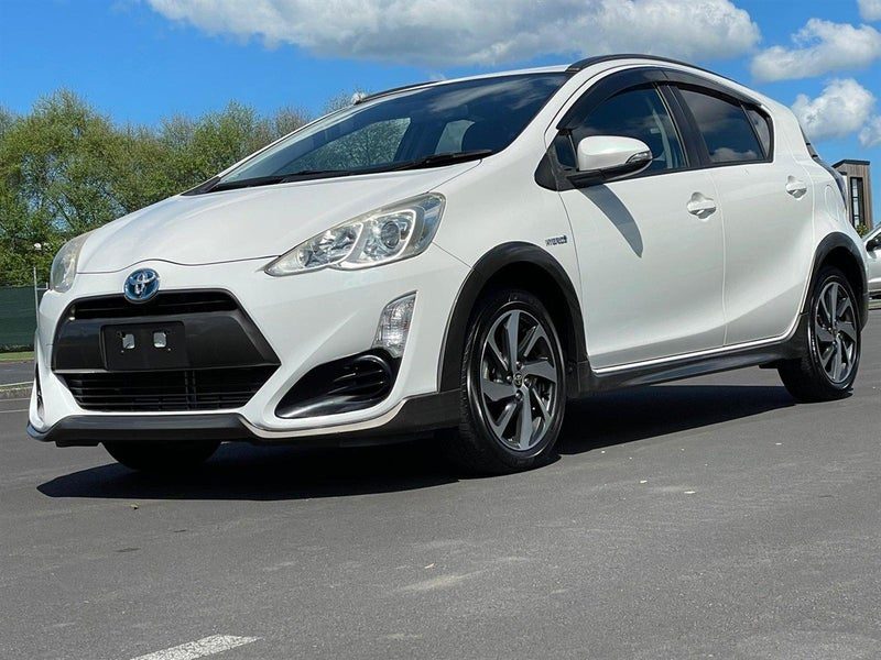 2015 Toyota Aqua HYBRID !! X URBAN !!