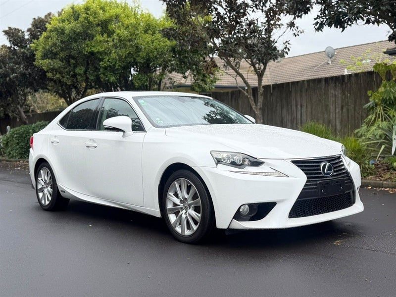 2014 Lexus IS 300h IS300 HYBRID, photo 2