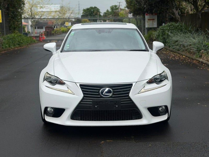 2014 Lexus IS 300h IS300 HYBRID, photo 3