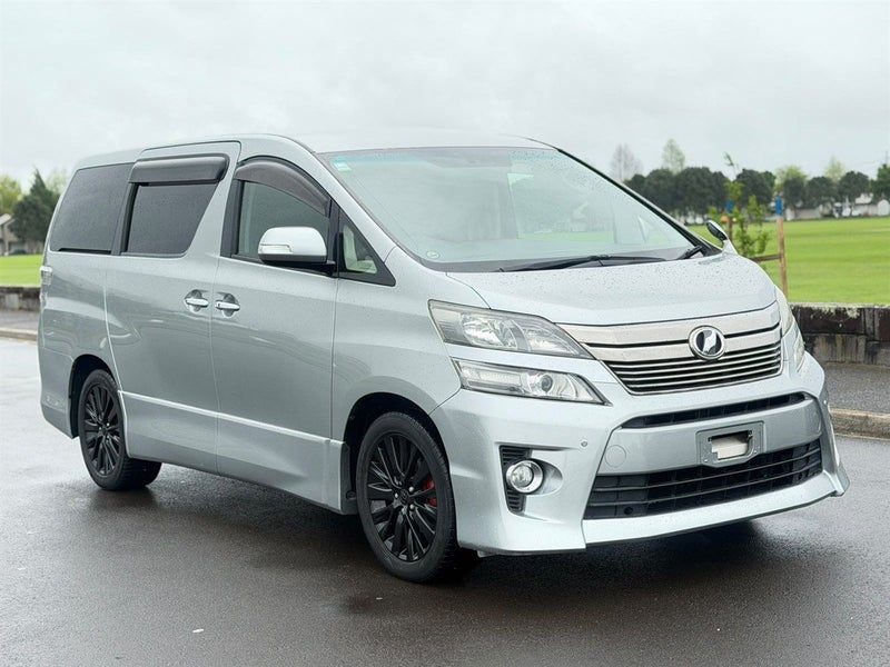 2013 Toyota Vellfire VELLFIRE !! 8 SEATER !!, photo 2