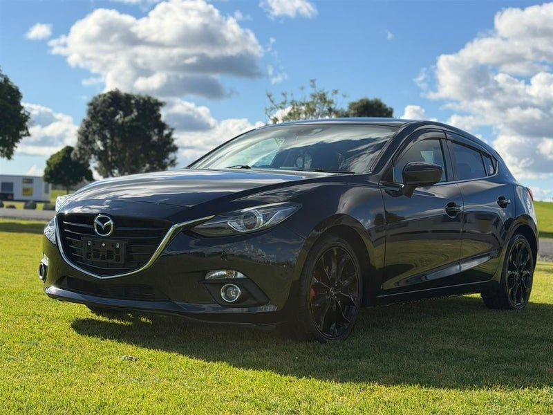 2014 Mazda Axela !! 2.0 S !! BLACK ALLOYS !!