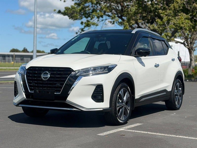 2020 Nissan Kicks HYBRID !! HEATED SEATS !!