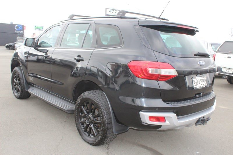 2017 Ford Everest Fx2, photo 3