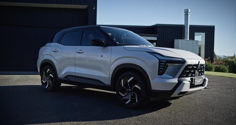 2026 Mitsubishi Outlander Sport XLS, photo 3