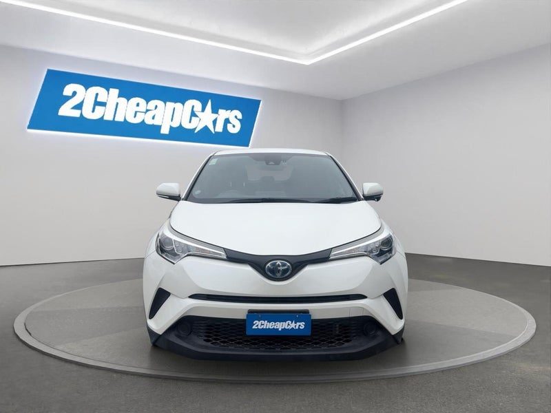 2017 Toyota C-HR HYBRID S, photo 2