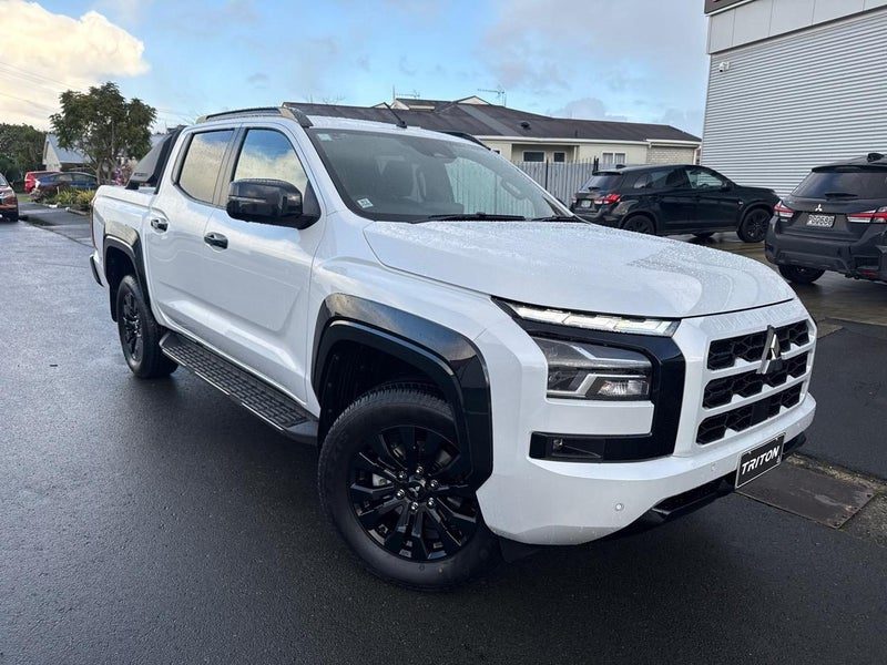 2026 Mitsubishi Triton VRX