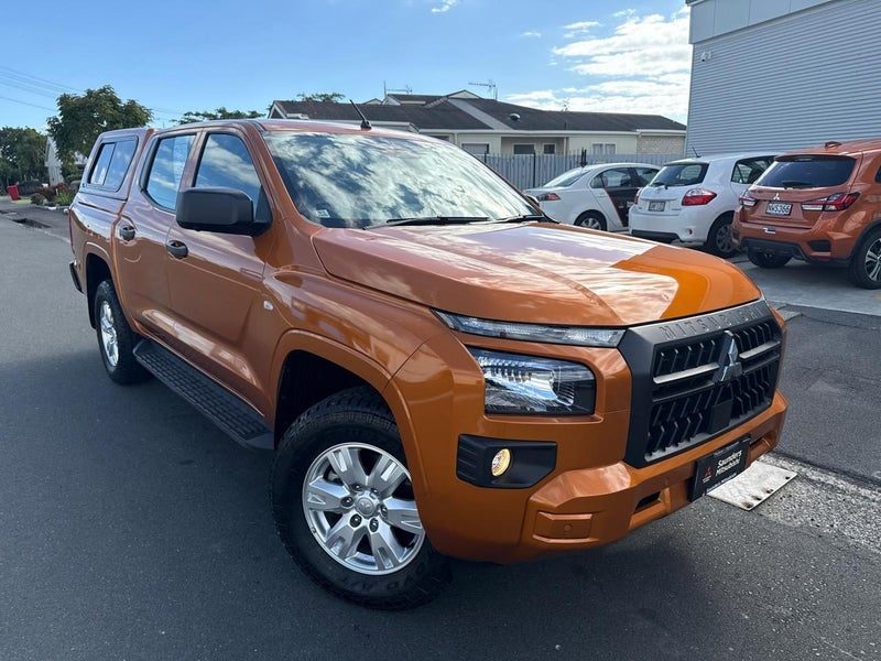 2024 Mitsubishi Triton GLX D/C