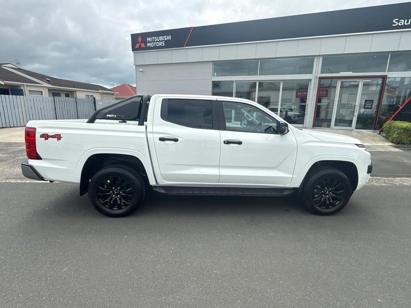 2026 Mitsubishi Triton GLXS Sport, photo 3