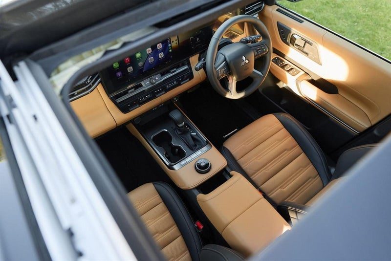 2026 Mitsubishi Pajero Exceed, photo 3