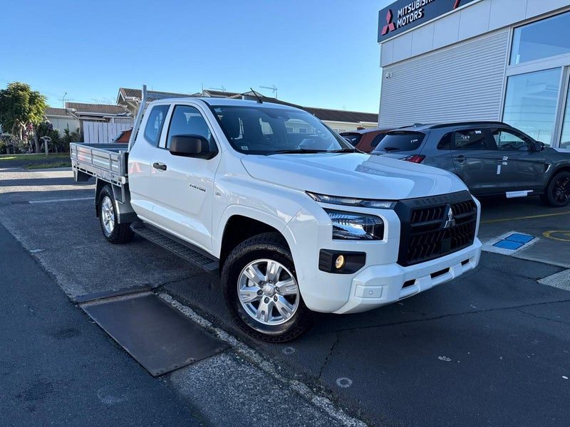 2026 Mitsubishi Triton GLX Club Cab
