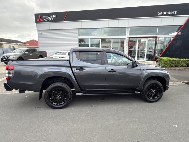 2022 Mitsubishi Triton GLSB, photo 2