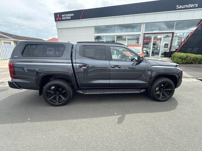 2026 Mitsubishi Triton VRX Black Edition, photo 3