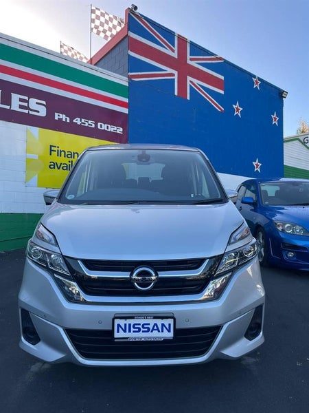 2018 Nissan Serena 2.0l 8 seater, photo 2