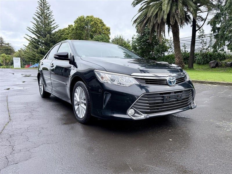 2015 Toyota Camry Hybrid | Executive Sedan | Black