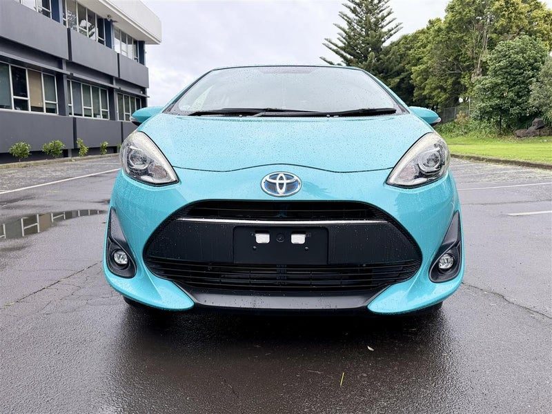 2017 Toyota Aqua S Hybrid | Push Start | 67k KM, photo 2