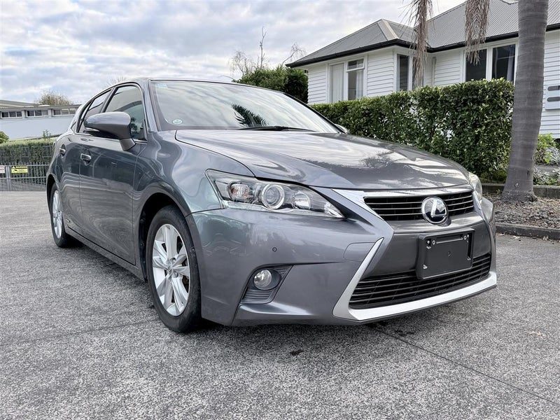 2014 Lexus CT 200h Version C | Only 73,131km