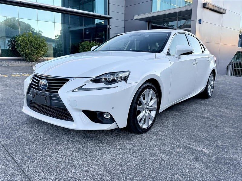 2015 Lexus IS 300h Hybrid | 106,000km, photo 3