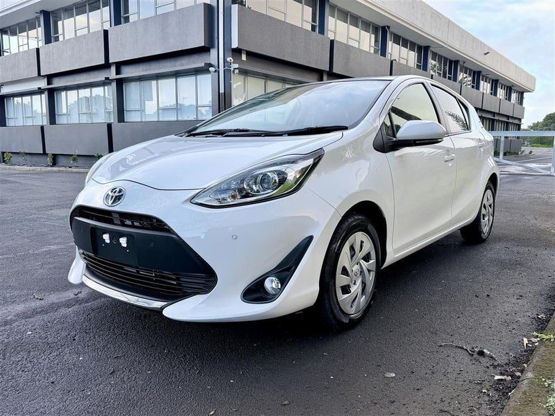 2021 Toyota Aqua S, photo 3