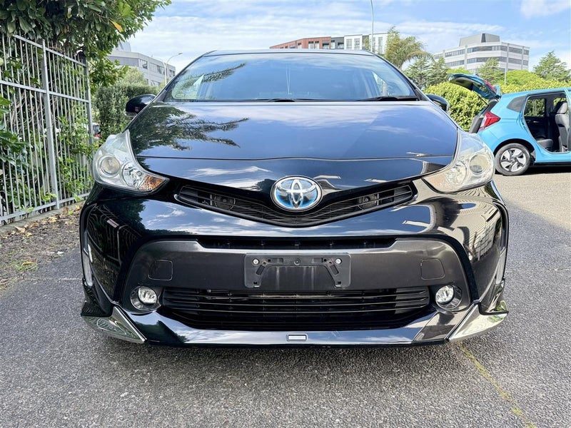 2015 Toyota Prius Alpha Hybrid 7-Seater Modellista, photo 2