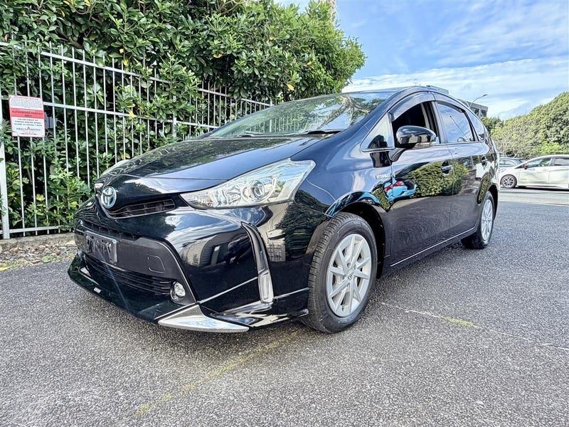 2015 Toyota Prius Alpha Hybrid 7-Seater Modellista, photo 3