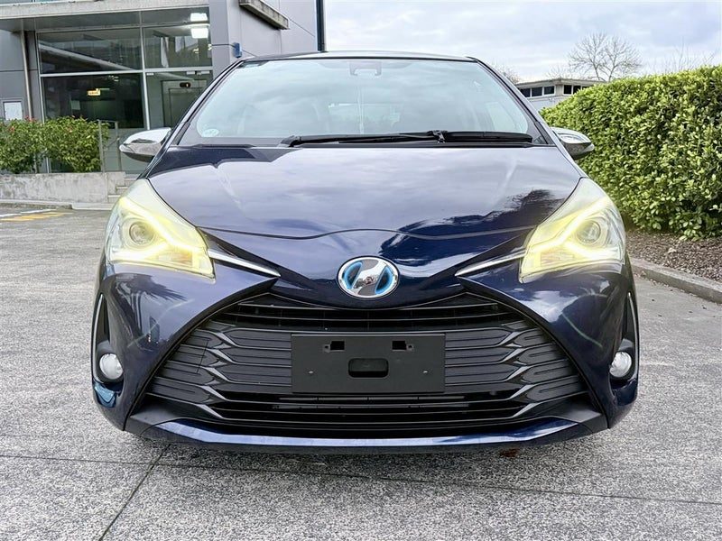 2017 Toyota Vitz Hybrid Juwela | 87,000km, photo 2