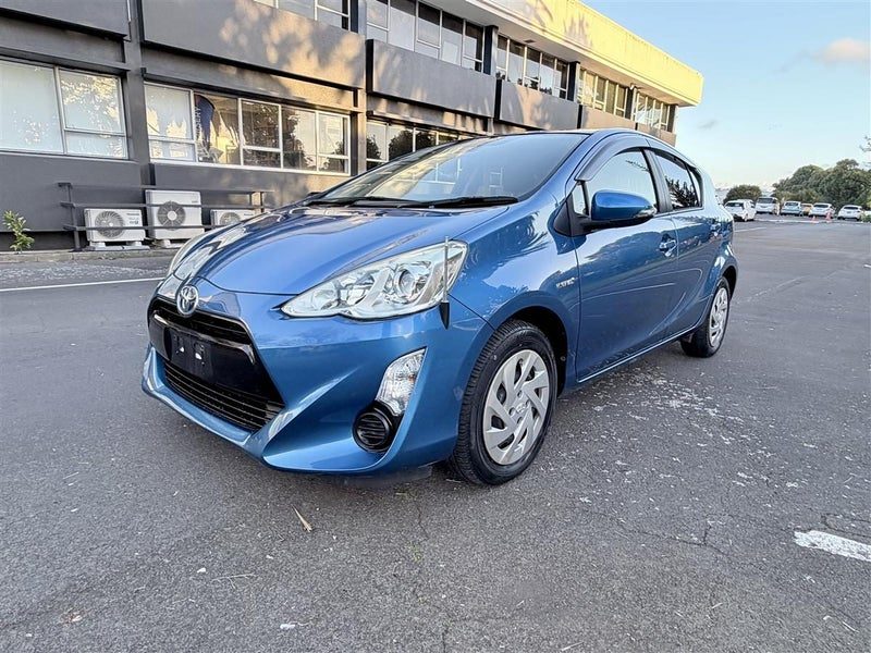 2016 Toyota Aqua Safety Sense | Push Start | 43k, photo 3