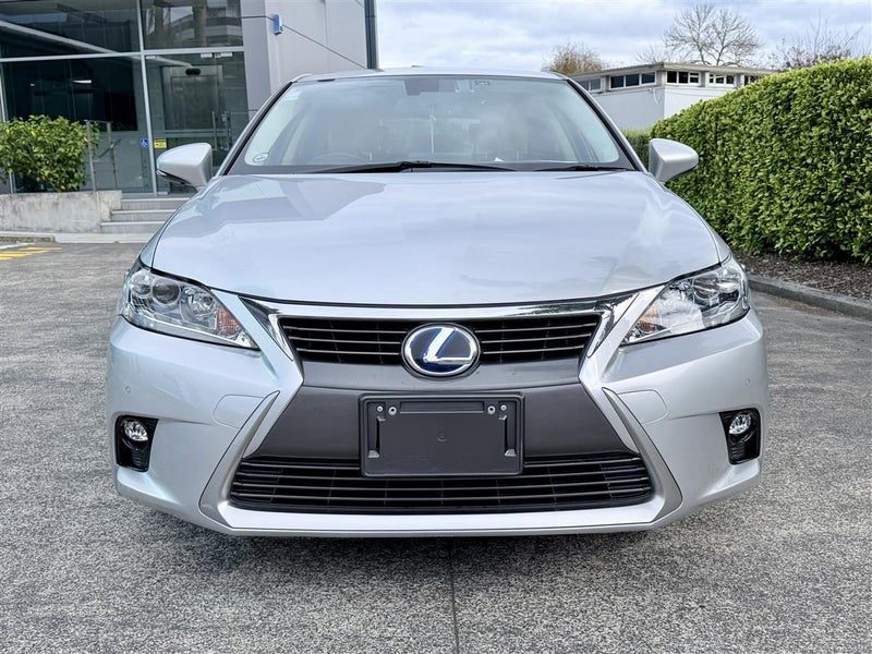 2014 Lexus CT 200h Version C | Hybrid | 99k, photo 2