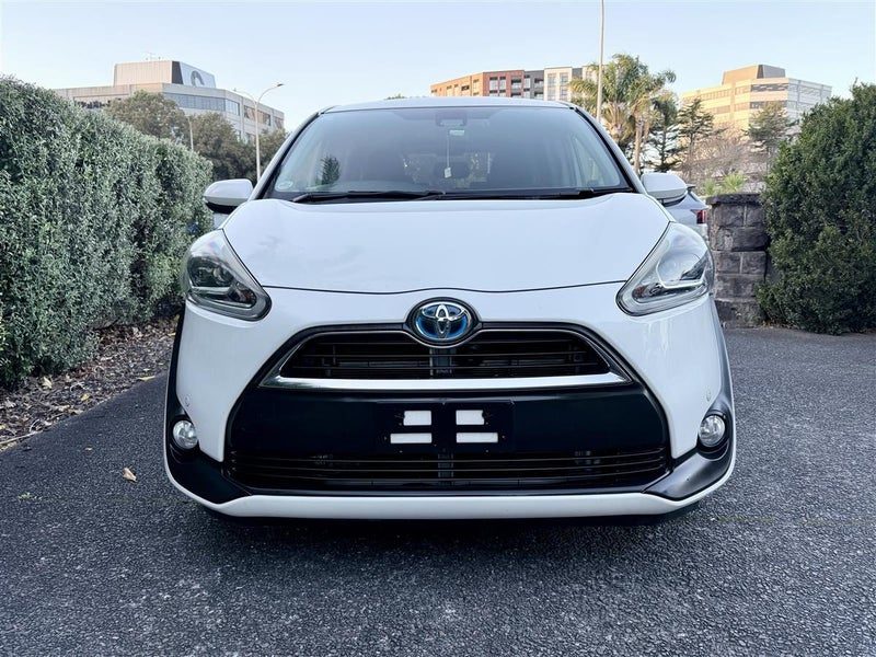 2015 Toyota Sienta Hybrid G | 7 Seater | Pearl, photo 2