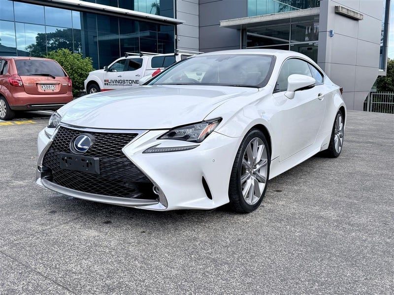 2015 Lexus RC300h Version L | Hybrid Coupe, photo 3