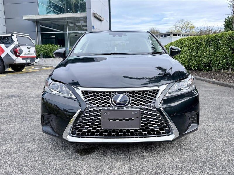 2021 Lexus CT 200h Hybrid | Luxury Hatch, photo 2