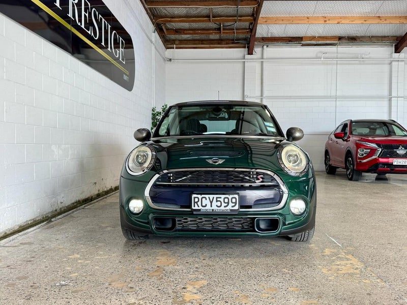 2016 MINI Cooper, photo 2