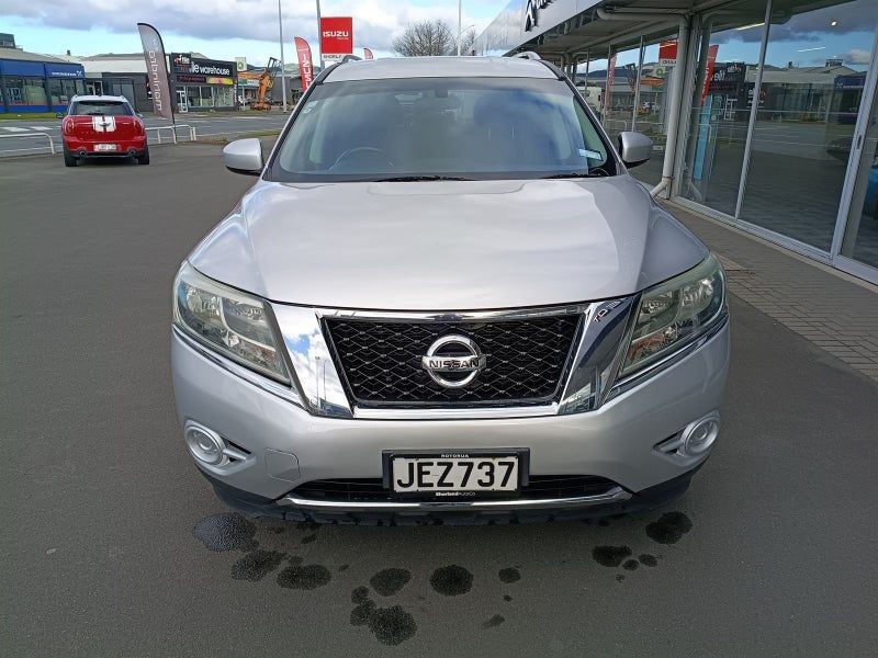 2015 Nissan Pathfinder ST AWD, photo 2