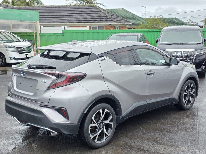 2017 Toyota C-HR G, Hybrid, Warranty!, photo 3
