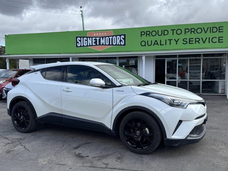 2019 Toyota C-HR G NERO, Hybrid, Warranty!