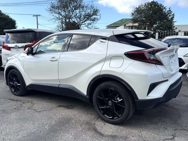 2019 Toyota C-HR G NERO, Hybrid, Warranty!, photo 3
