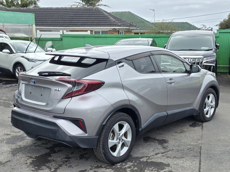 2019 Toyota C-HR S, Hybrid, Warranty!, photo 3