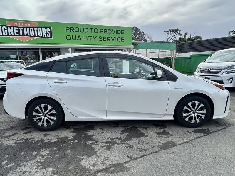 2019 Toyota Prius Hybrid! A! Radar!, photo 2