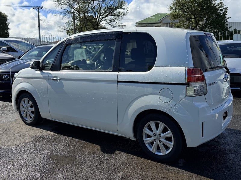 2015 Toyota Spade New tyres! R. Camera!, photo 3