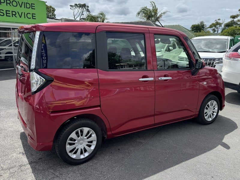 2018 Toyota Tank X S! R. Camera!, photo 2