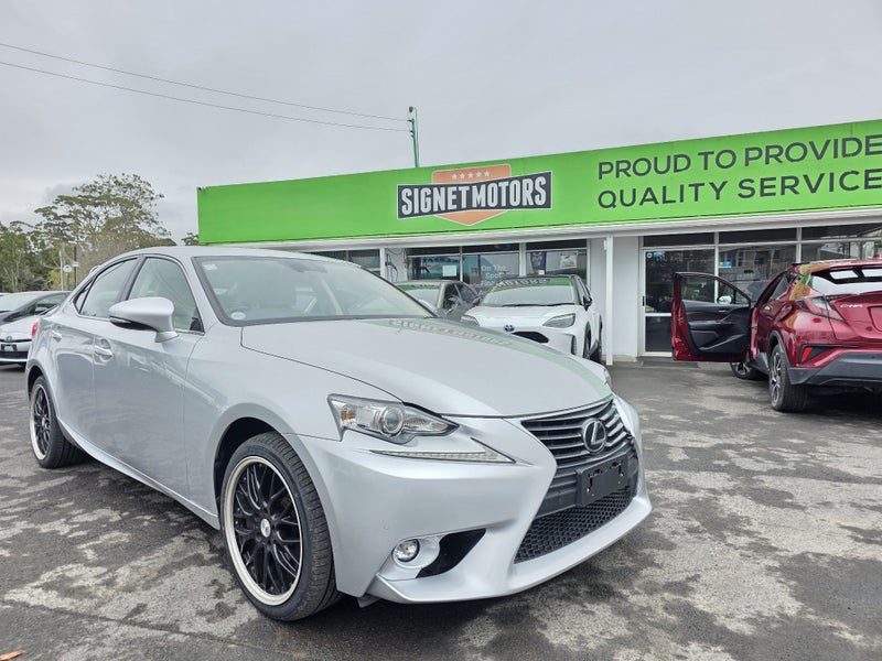 2015 Lexus IS 350 V6! Radar!