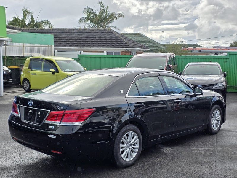 2015 Toyota Crown Hybrid! Royal!, photo 3