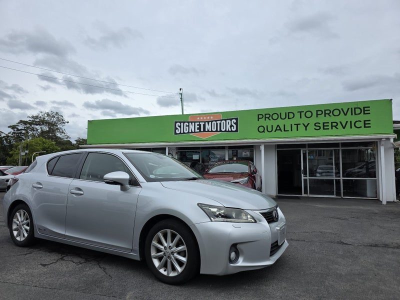2013 Lexus CT 200h Hybrid! C! New tyres!